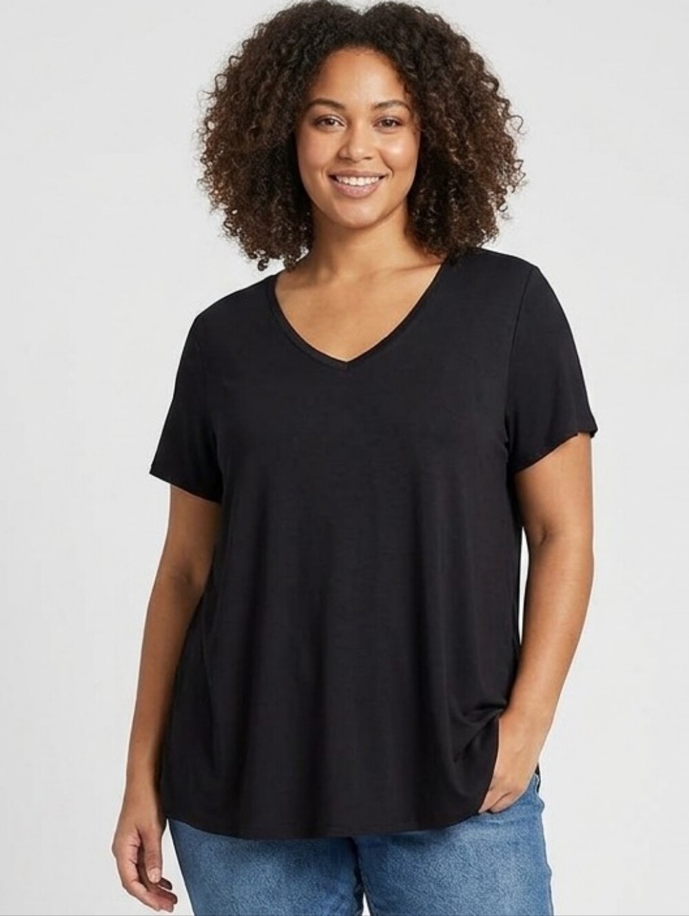 Apt. 9 Black Modern Essential V-Neck Tee